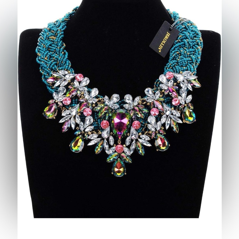 Jerollin simulated pearl body necklace fashion collar bib necklace NWT